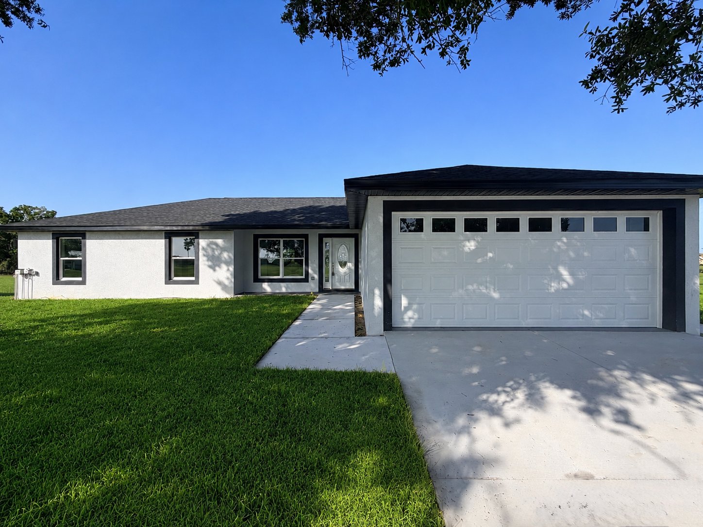 Sebring House: 7016 Golf Club Dr