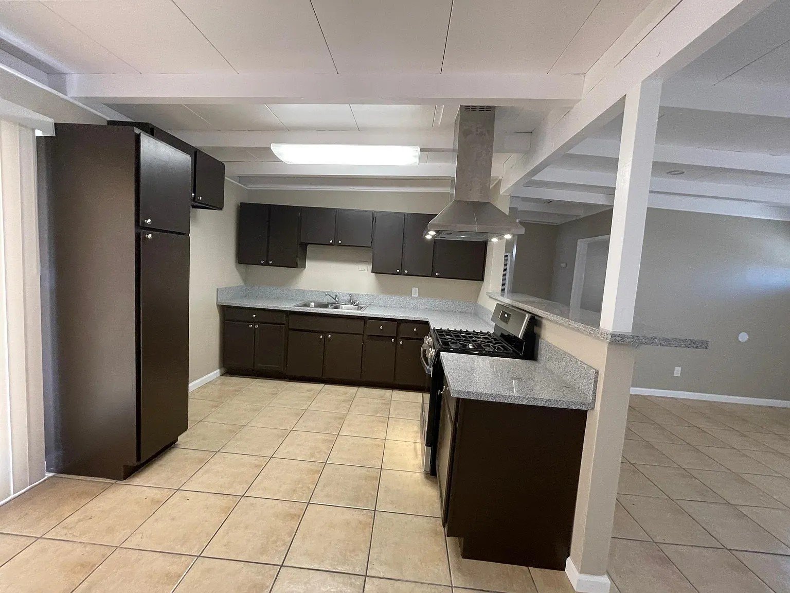 Barstow House: 1000 Mojave Dr