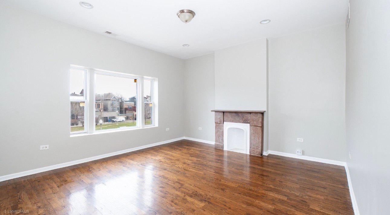 Chicago Multiplex: 4326 S Calumet Ave