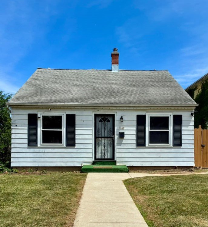 Milwaukee House: 4628 N 24th Pl