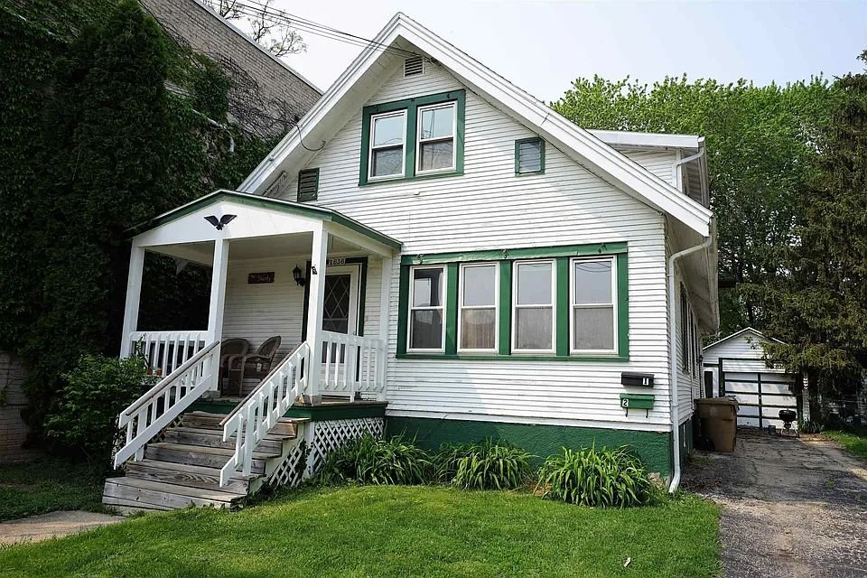 Madison House: 2636 Milwaukee St