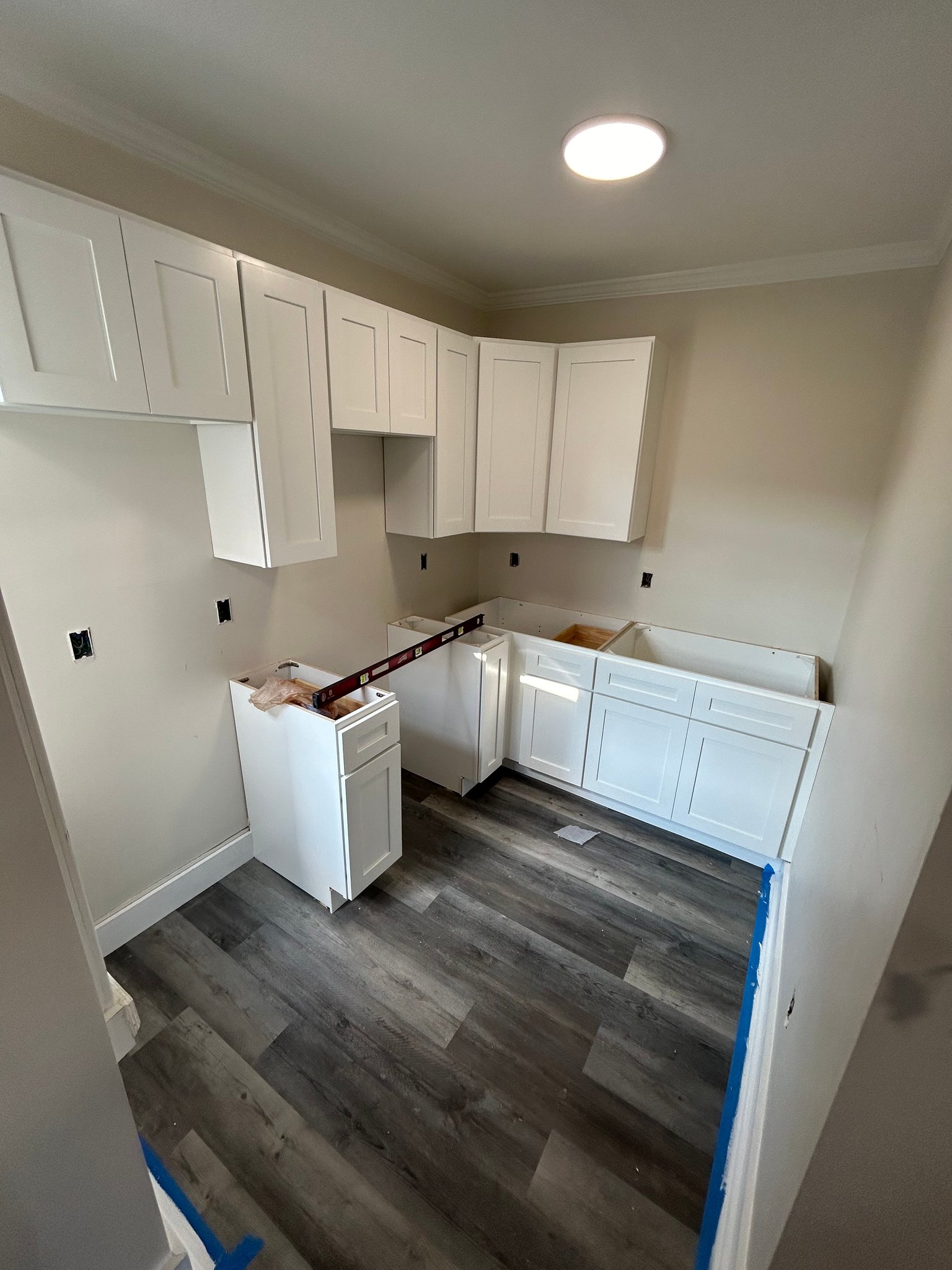 Manchester Apartment: 1077 Main St
