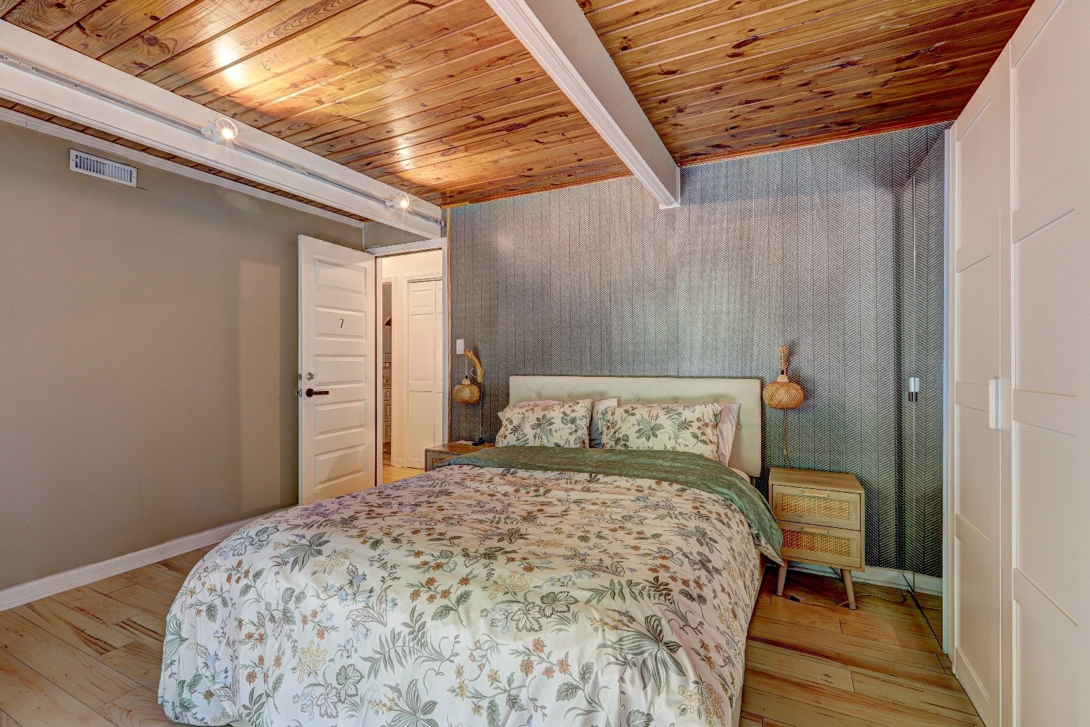 Atlanta Single Room: 3497 northcrest rd