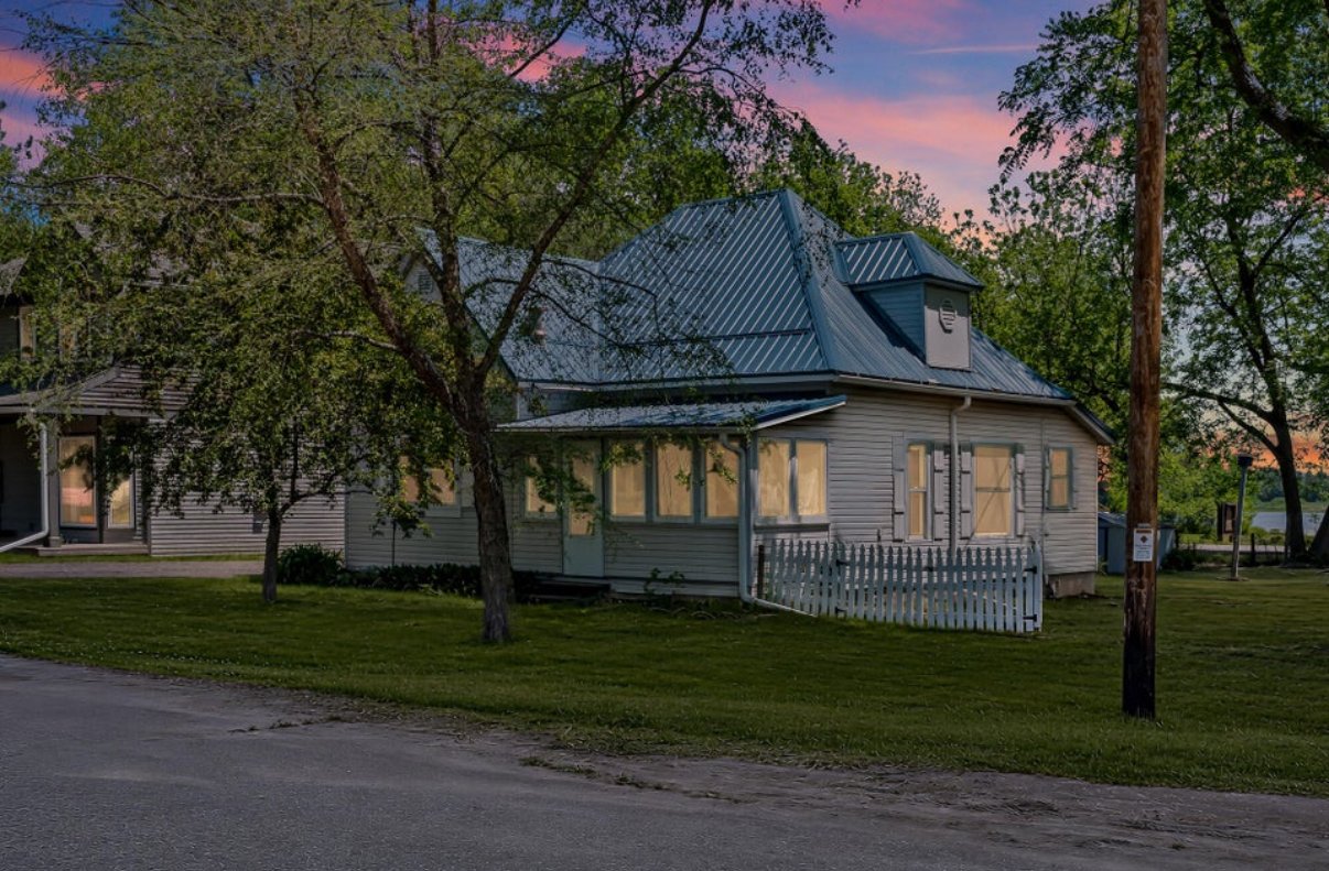 Sparta House: 14184 County Highway I