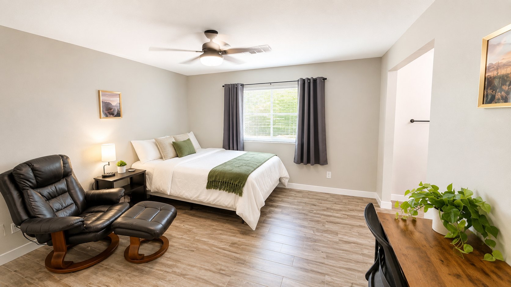 Phoenix Single Room: 3757 W Joan De Arc Ave