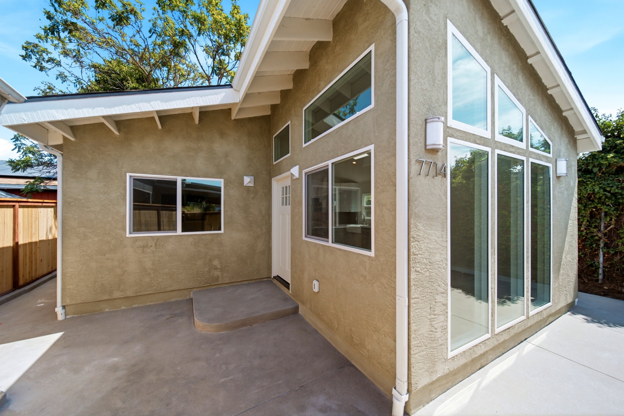Lemon Grove House: 7714 Alton Dr.