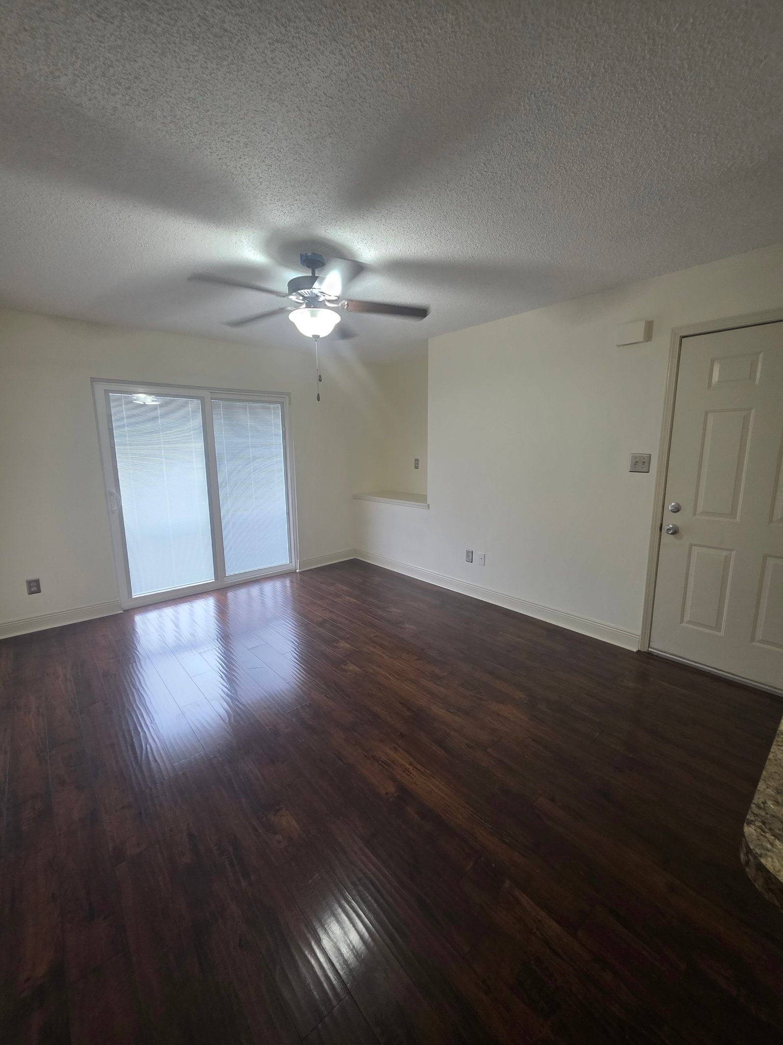 Slidell Condo: 4780 Pontchartrain Dr