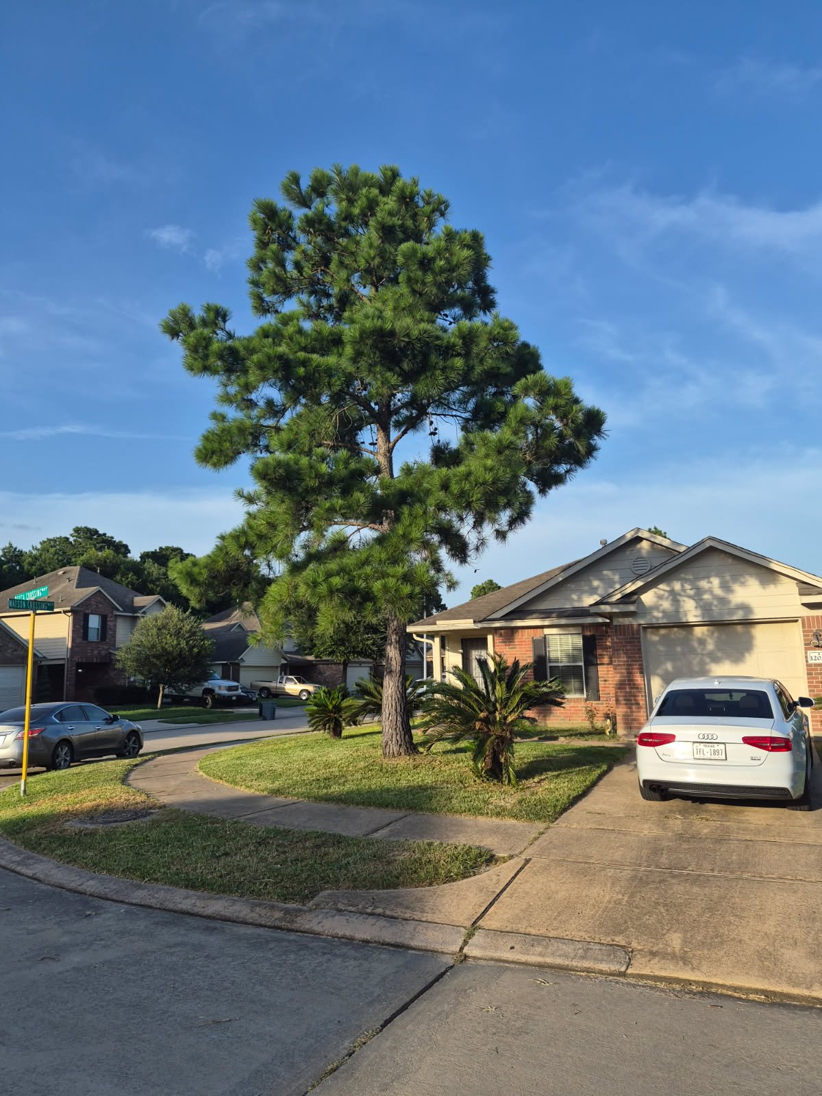 Houston House: 12034 Becca Crossing Way