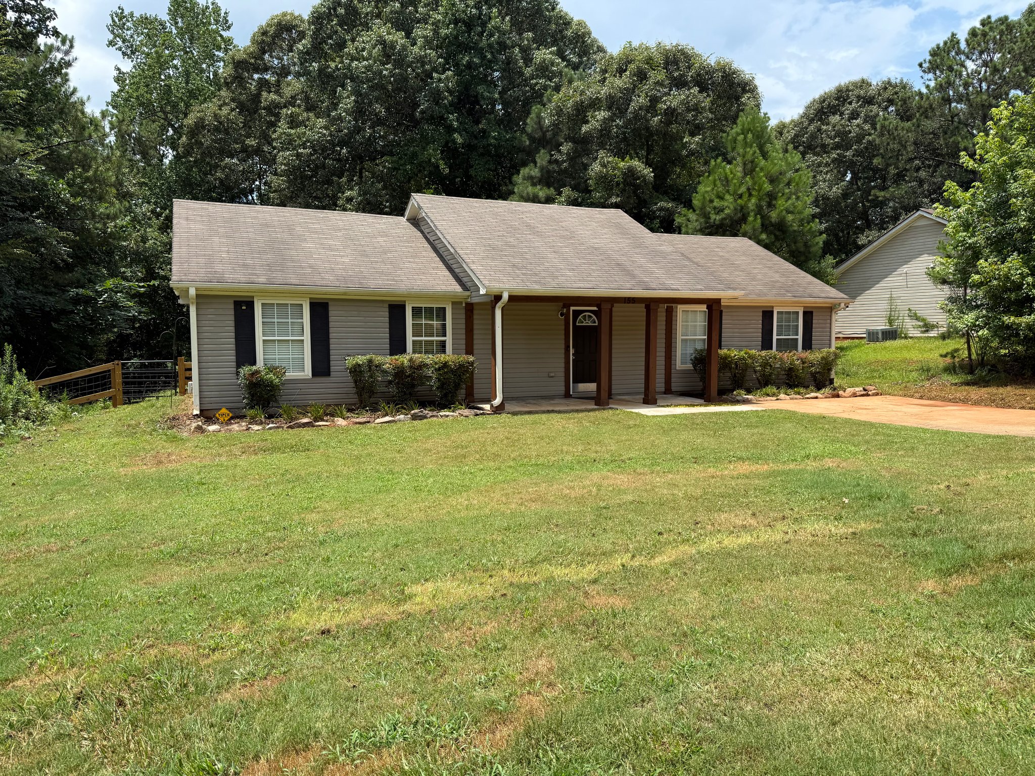 Covington House: 155 Pebble Ridge Dr