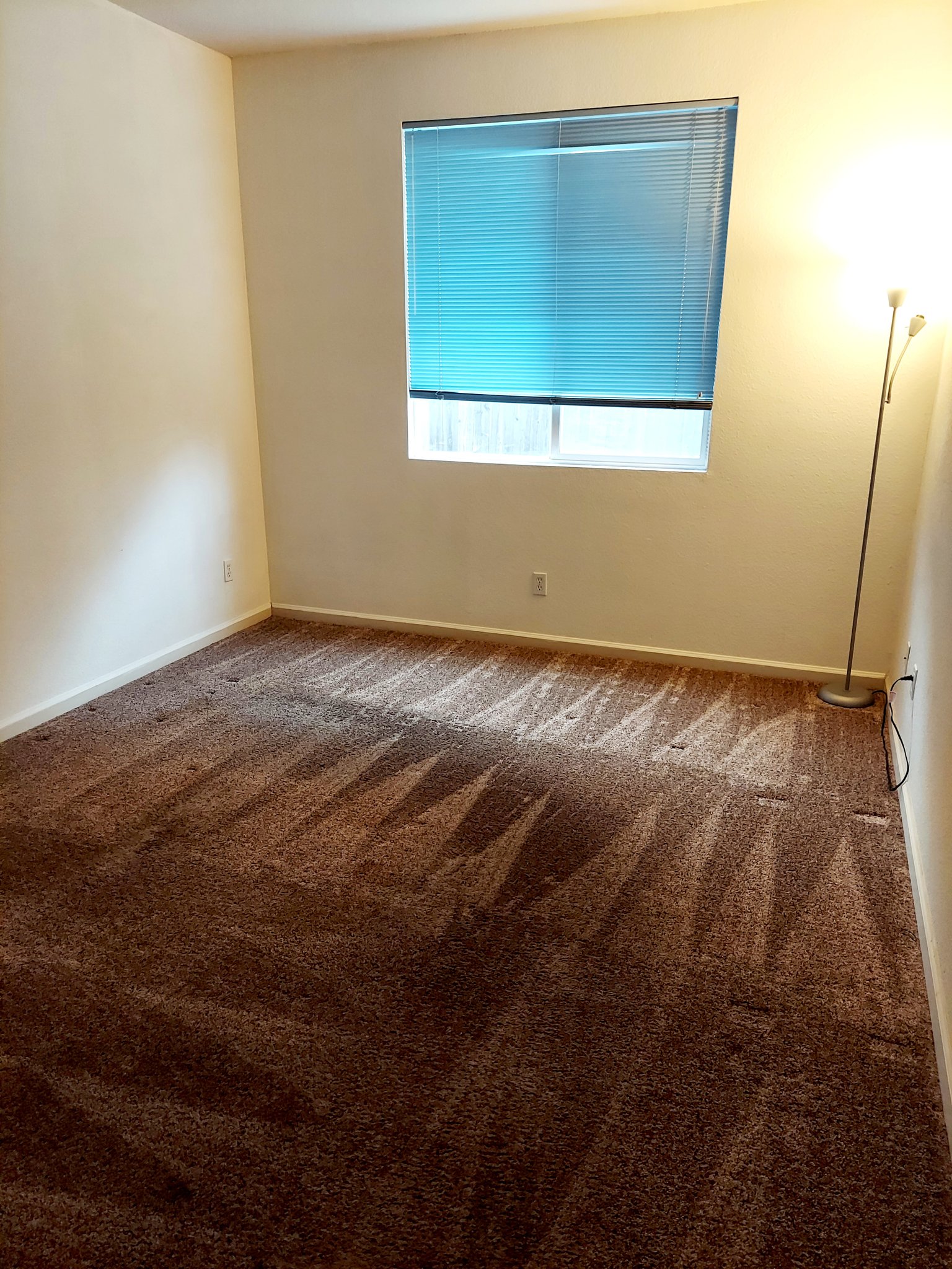 Sacramento Single Room: 1625 dreamy way