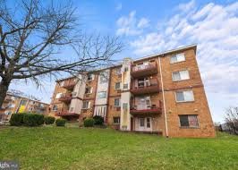Washington Condo: 4116 Ames St NE