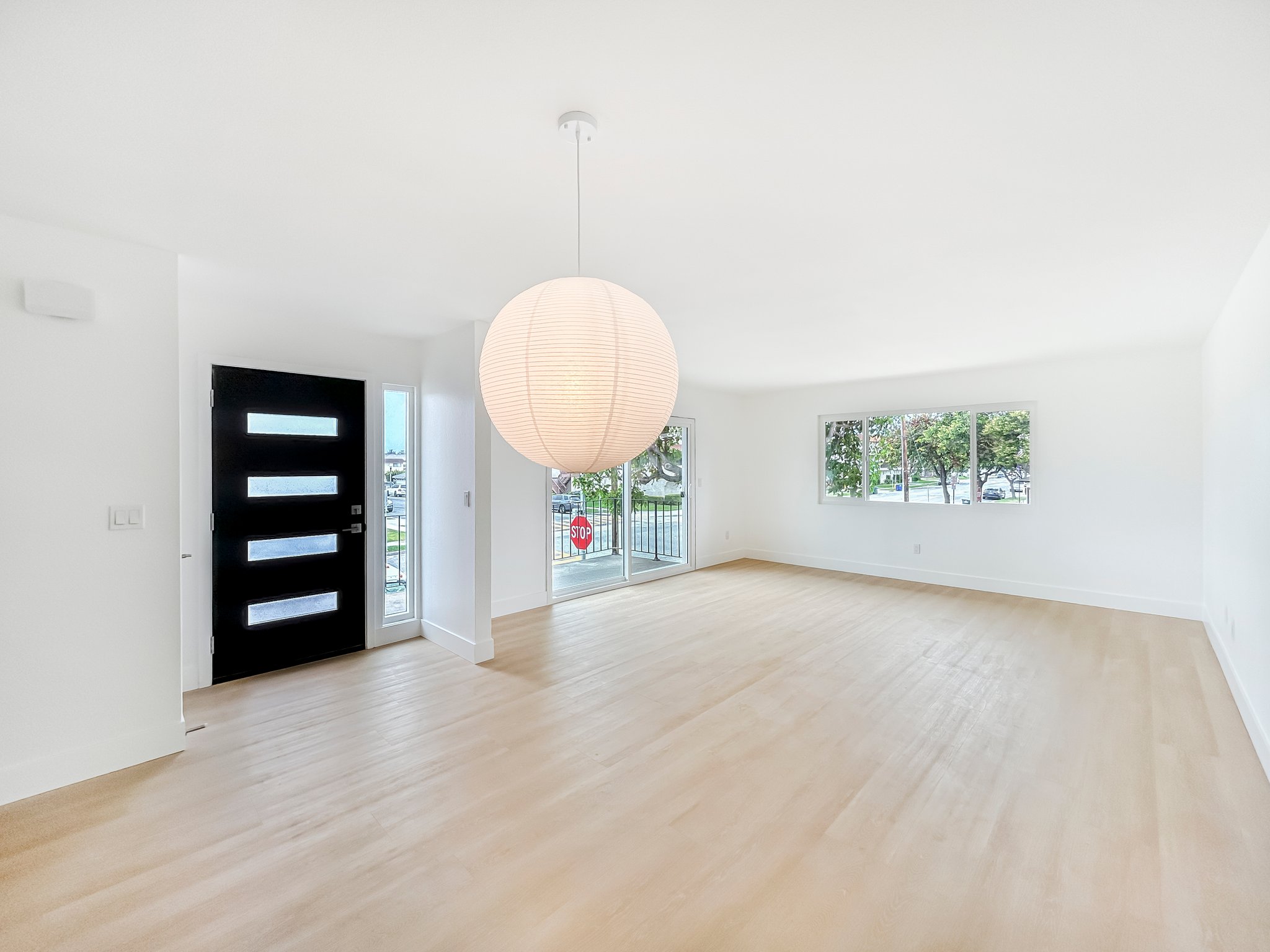 Los Alamitos Multiplex: 10861 - 10863 Walnut + 3332 Florista St