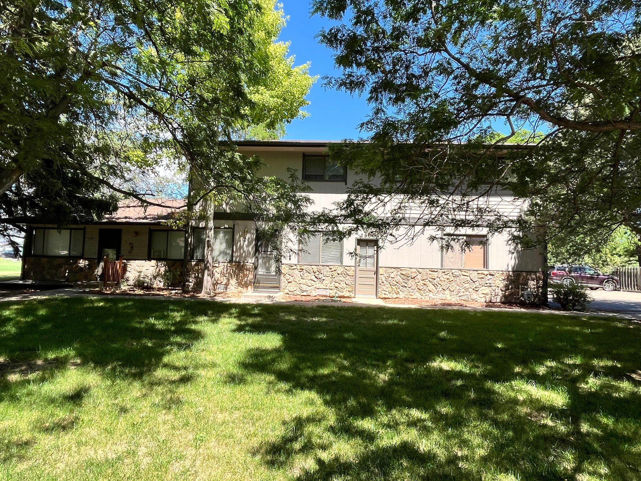 Fort Collins Townhome: 2600 Parklake ct