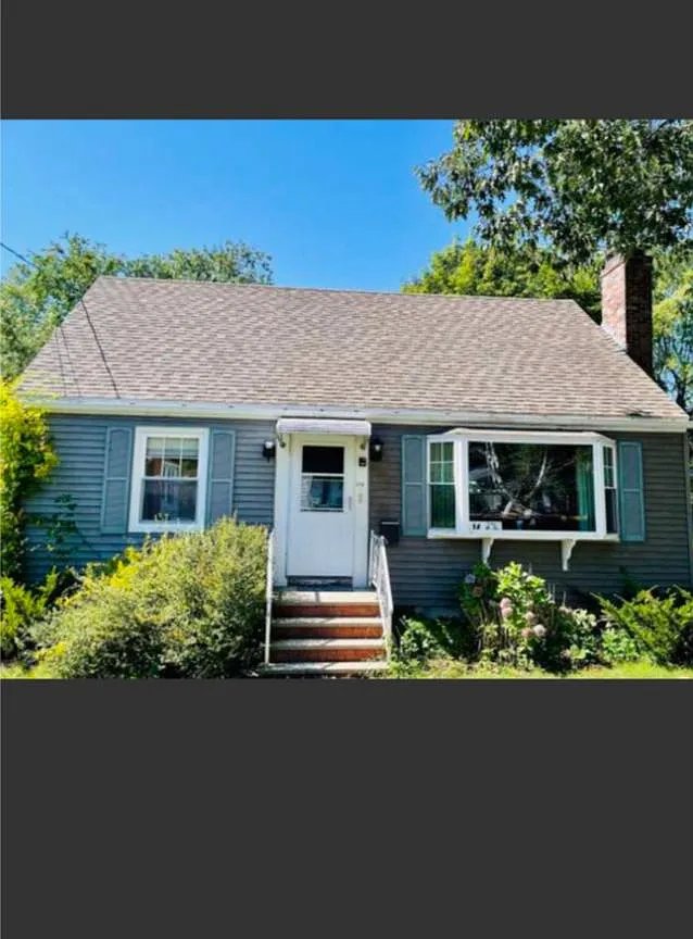 South Portland House: 113 Boothby Ave