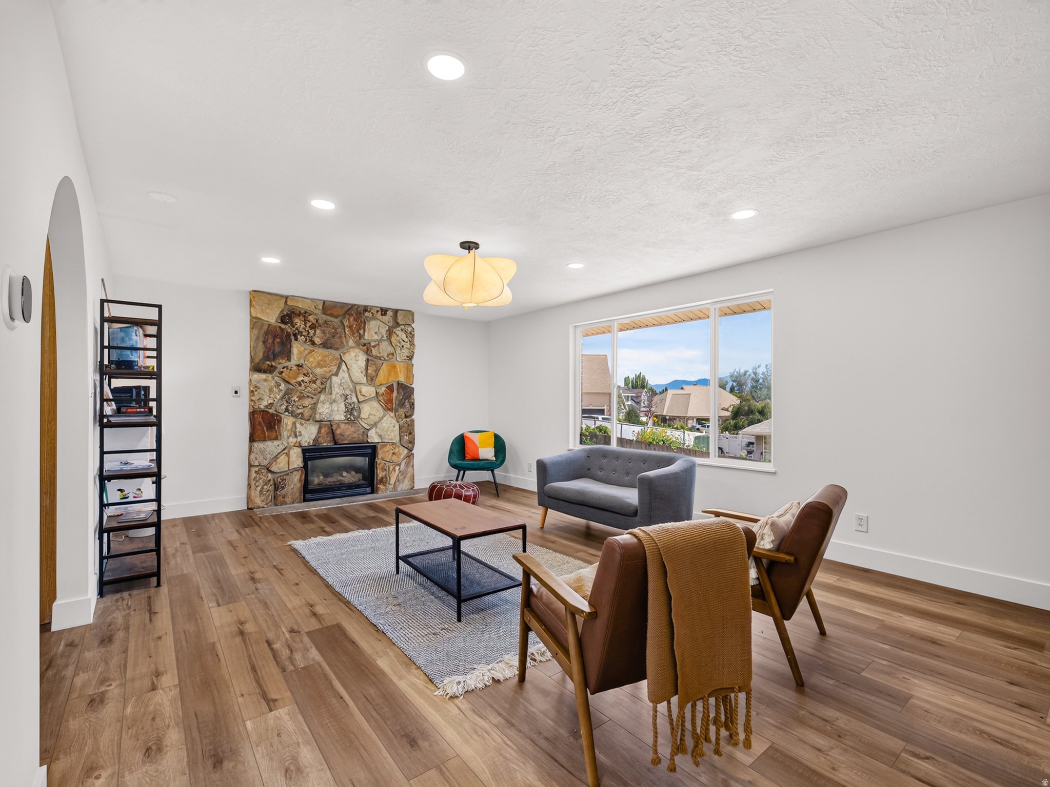 Orem House: 355 W 1700 S