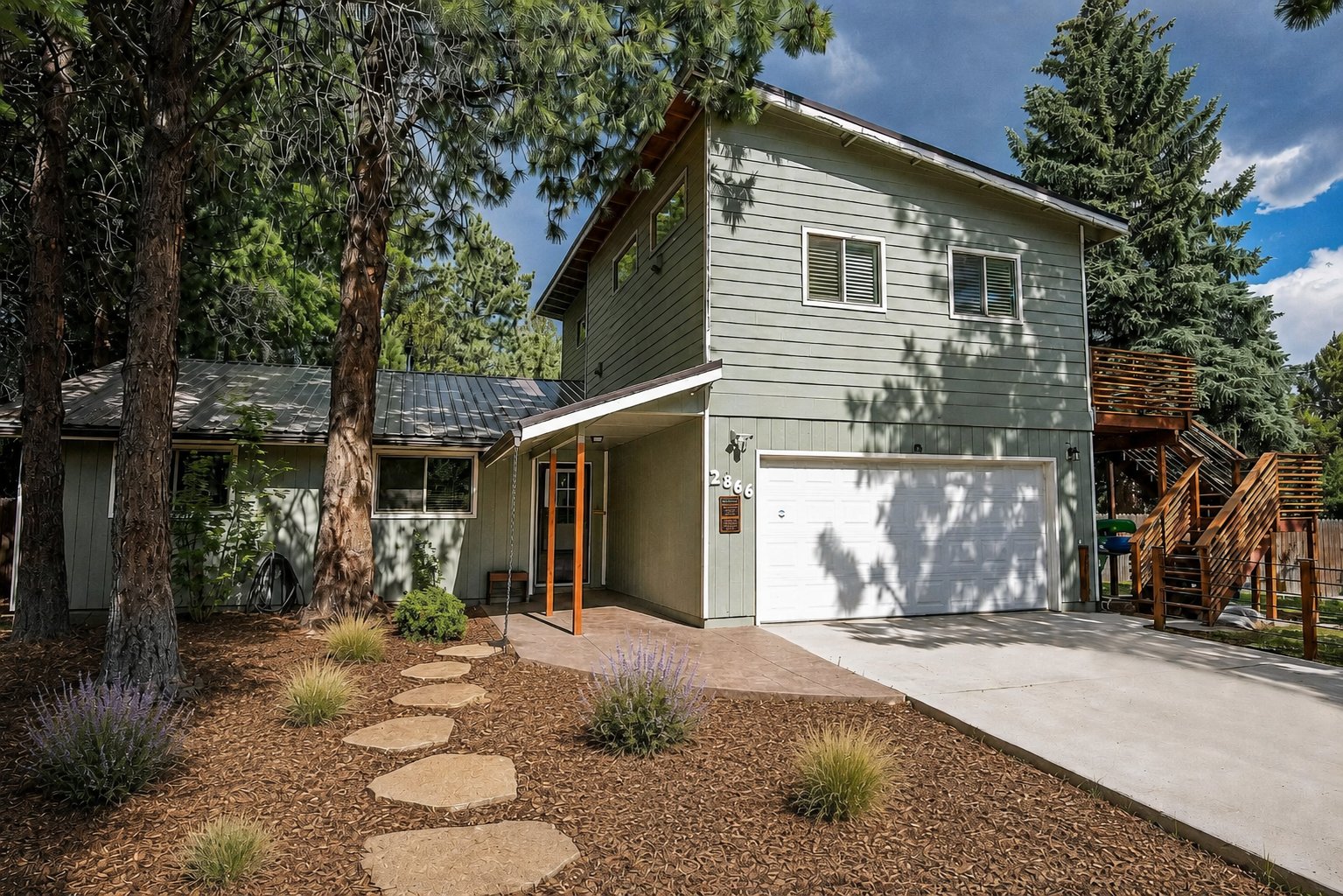 Bend Multiplex: 2806 NE Shepard Rd