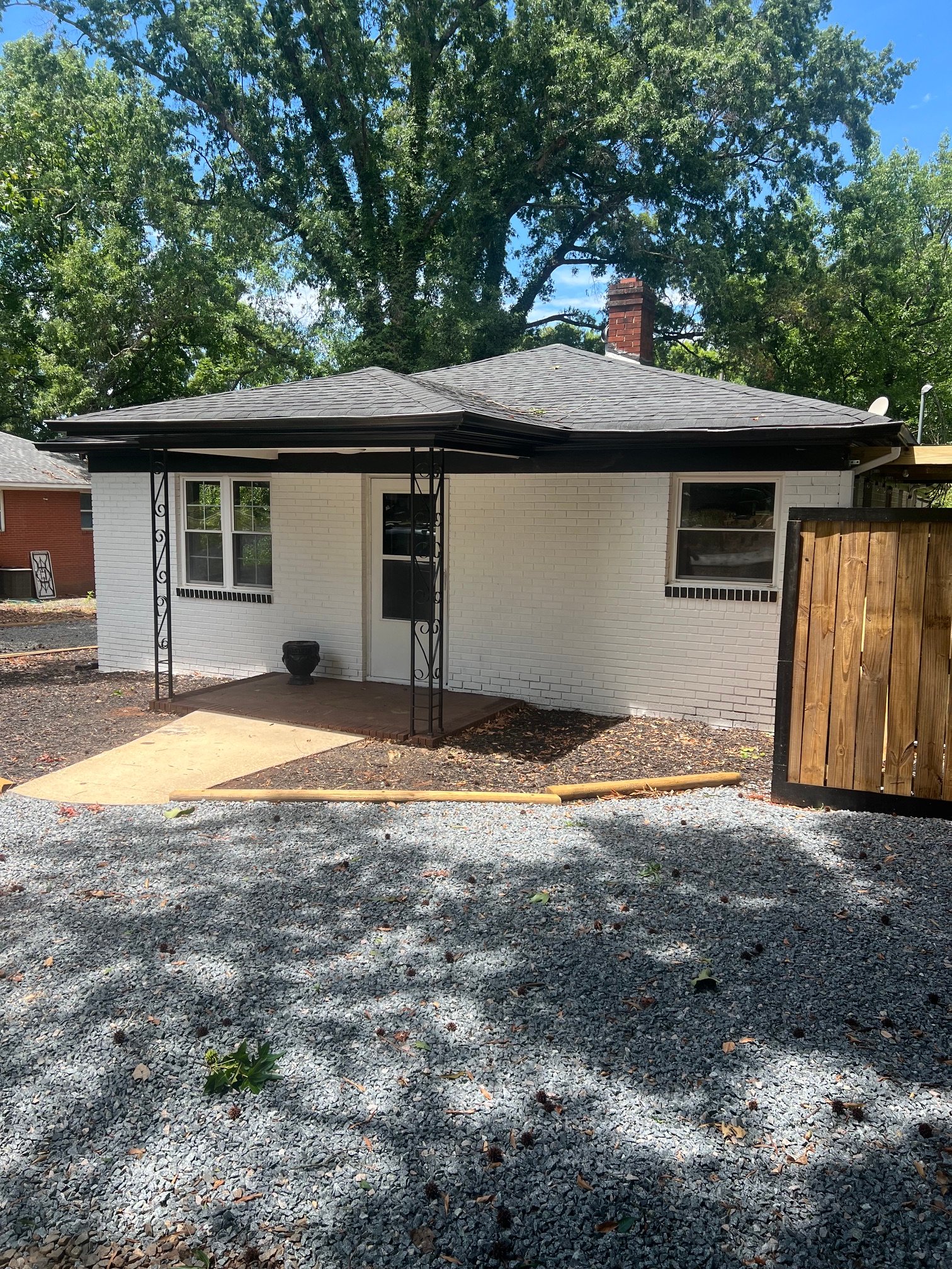 Charlotte Apartment: 7222 Tuckaseegee Rd.