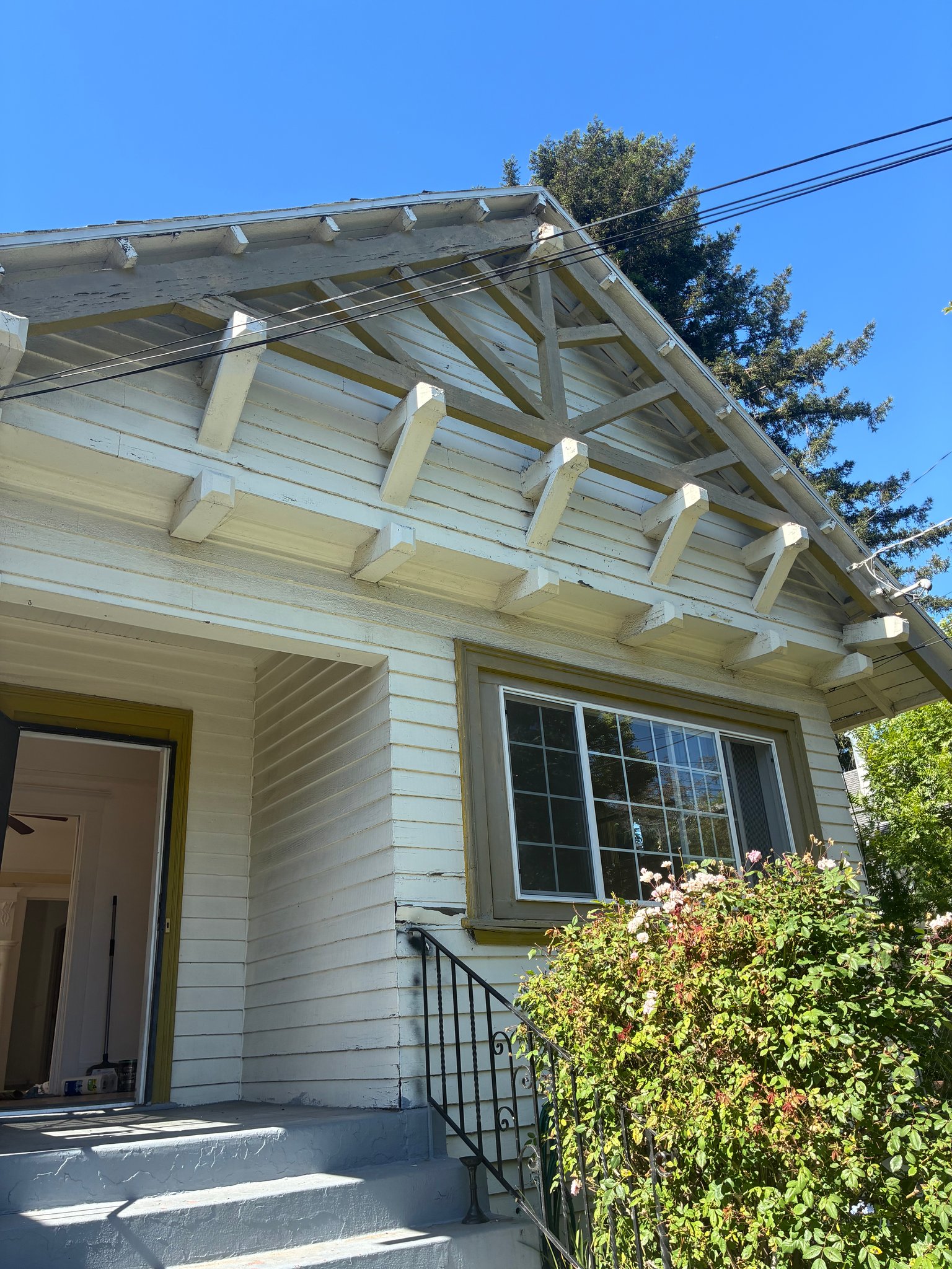 oakland Apartment: 438 61st street