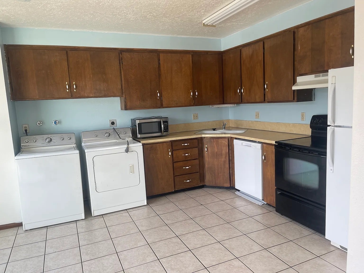 Logan Apartment: 200 W 1029 N