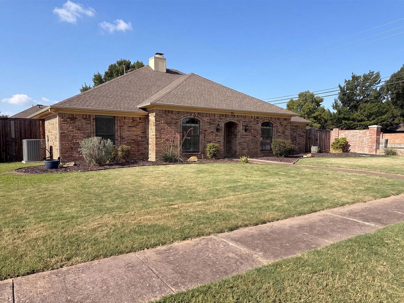 Plano House: 3032 Laguna Dr