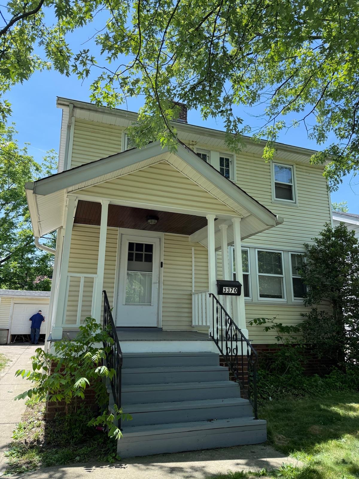 Cleveland heights House: 3370 Lownesdale Rd