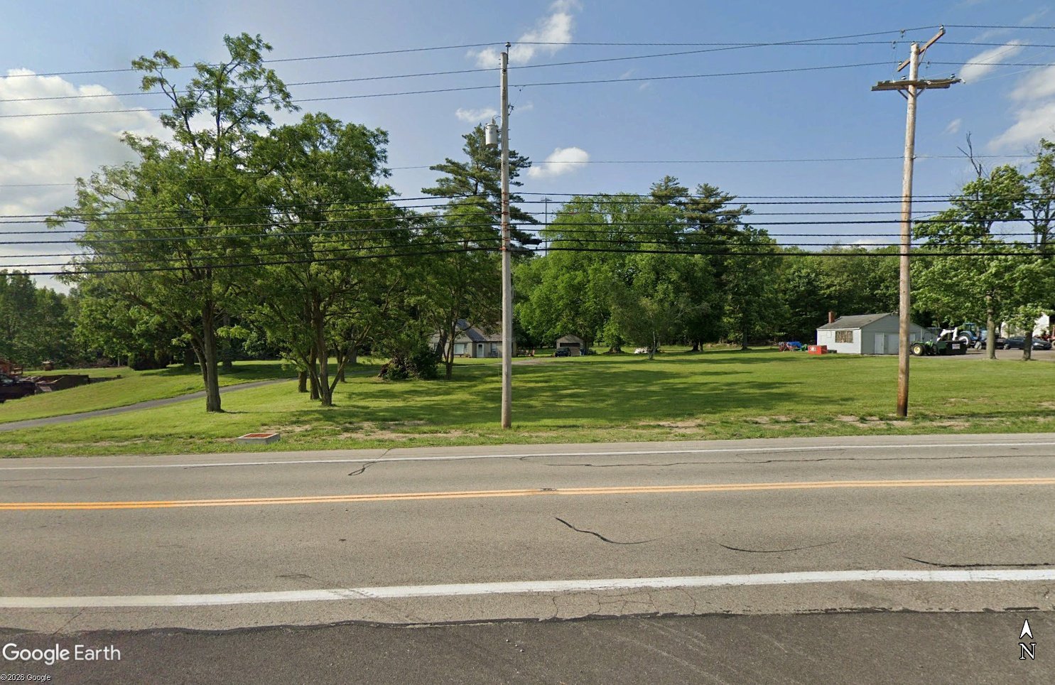Canfield House: 7552 W Akron Canfield Rd