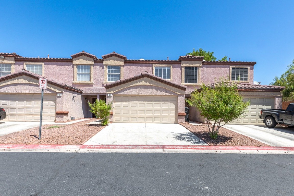 Las Vegas Townhome: 2500 Sierra Bello Ave
