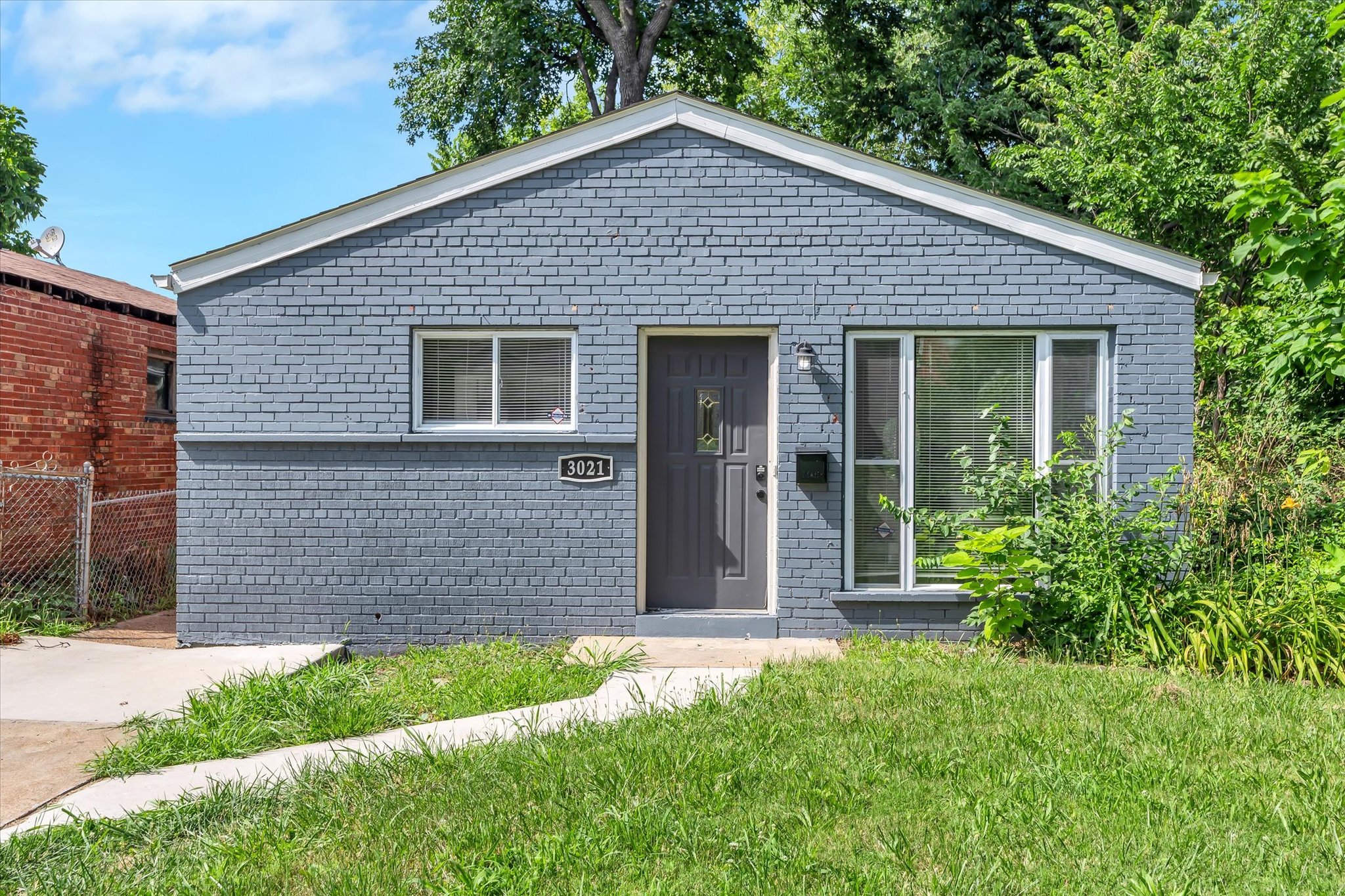 St. Louis House: 3021 Henrietta St