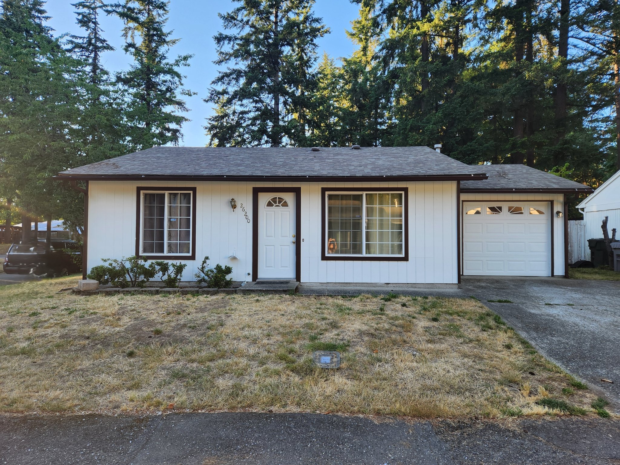 Kent House: 26200 195th Pl SE