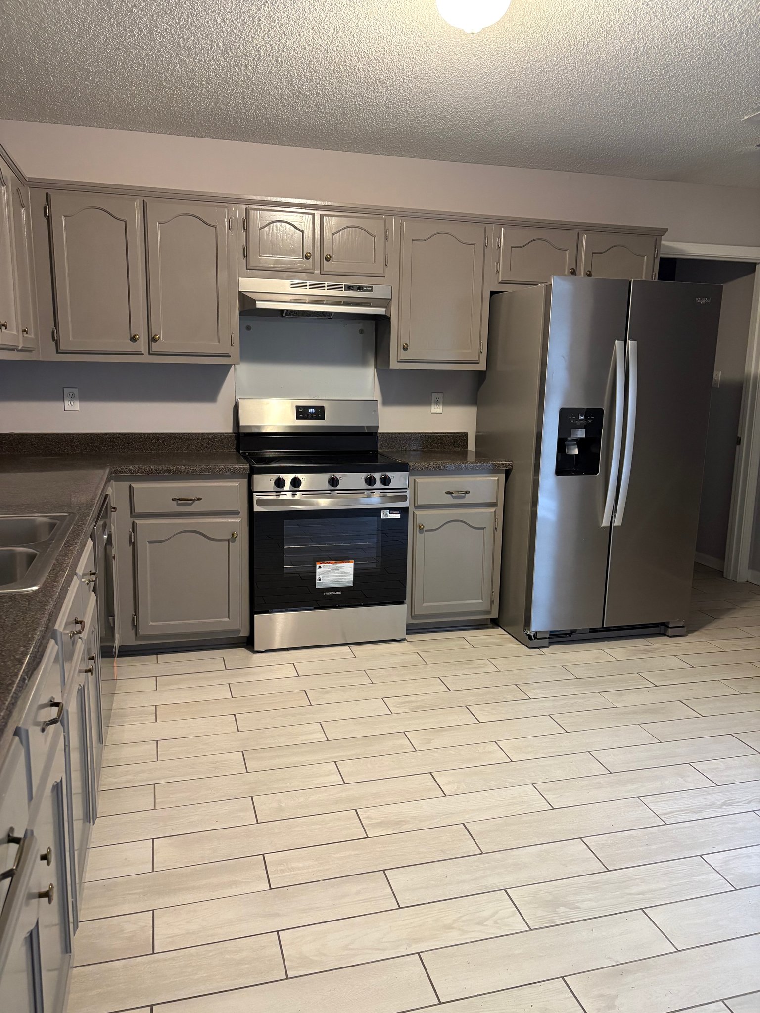 Southaven House: 2753 Broadway Dr