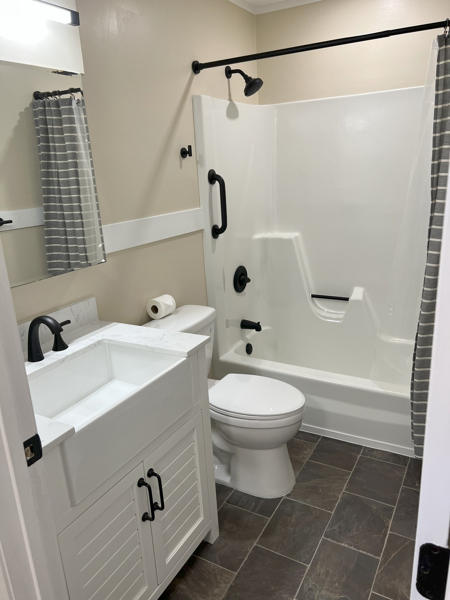 Manchester Condo: 8 Northbrook DR