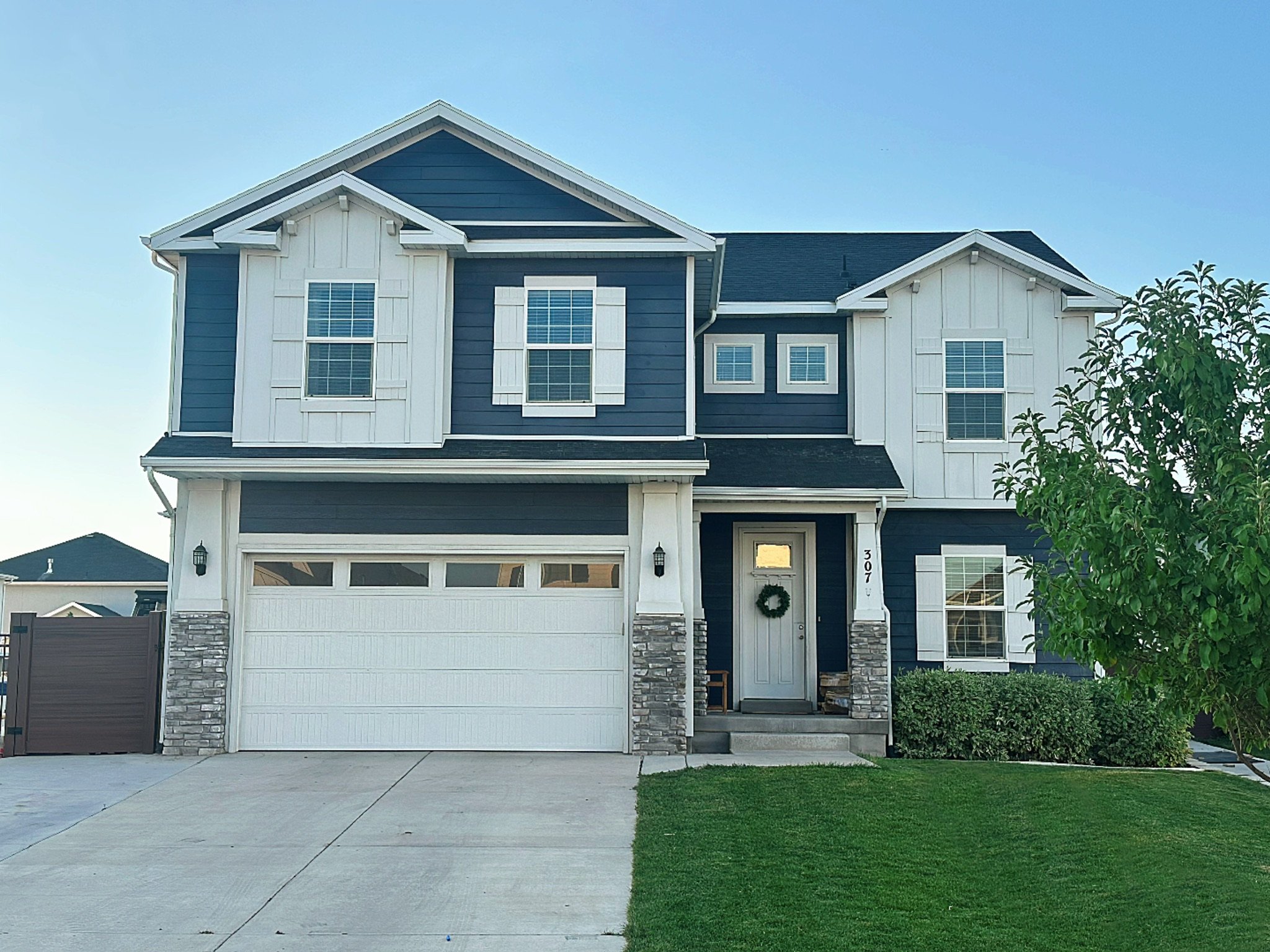 Vineyard House: 307 E 280 N