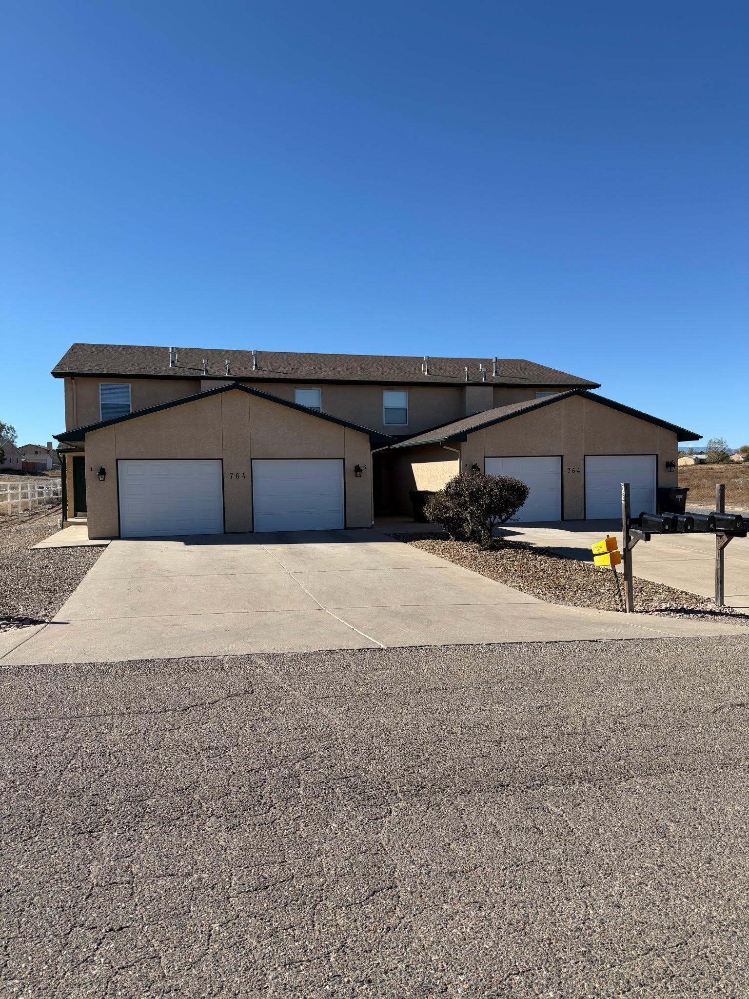 Pueblo West Townhome: 764 East Clarion Drive