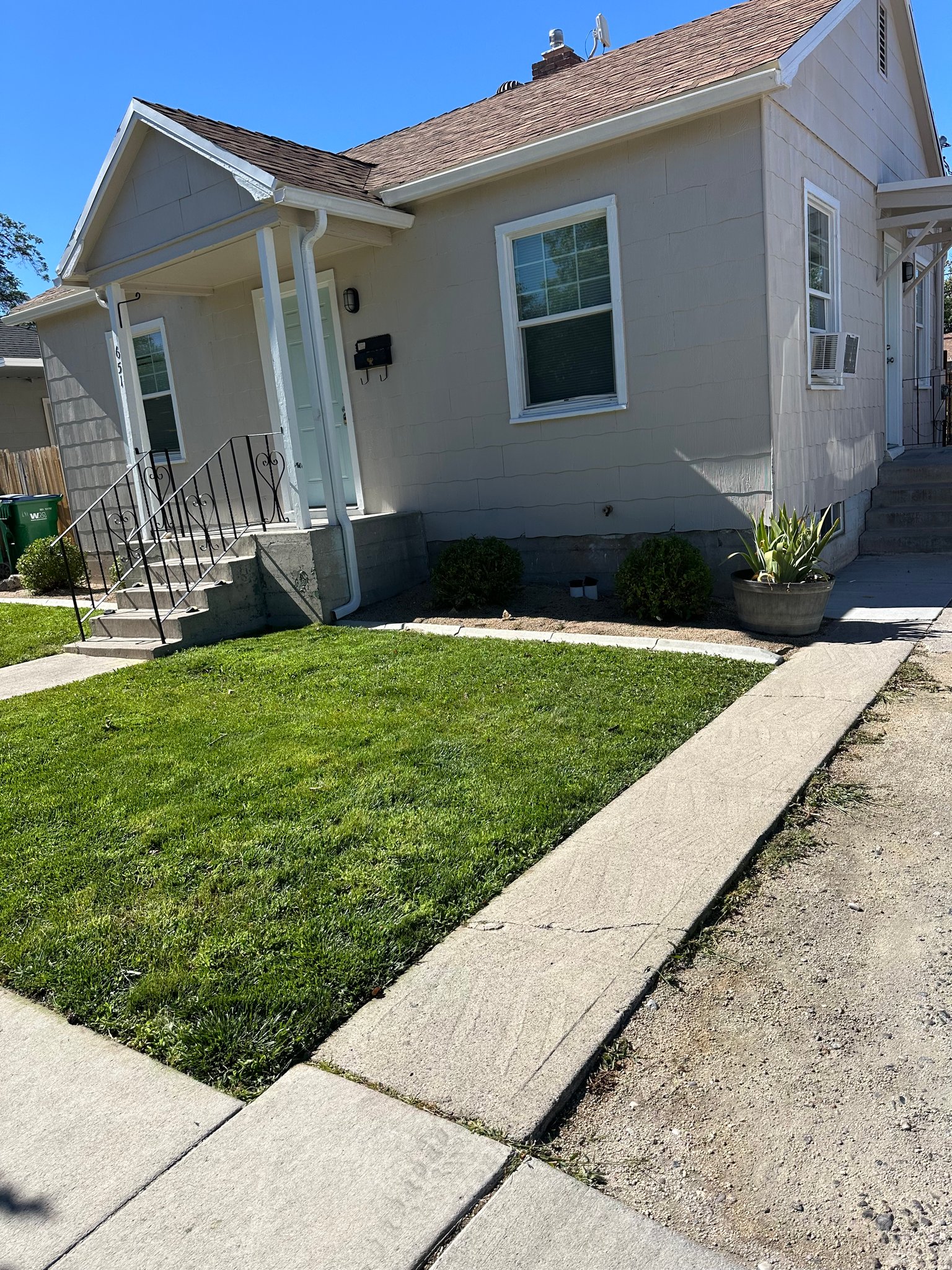 Reno House: 651 Cheney Street