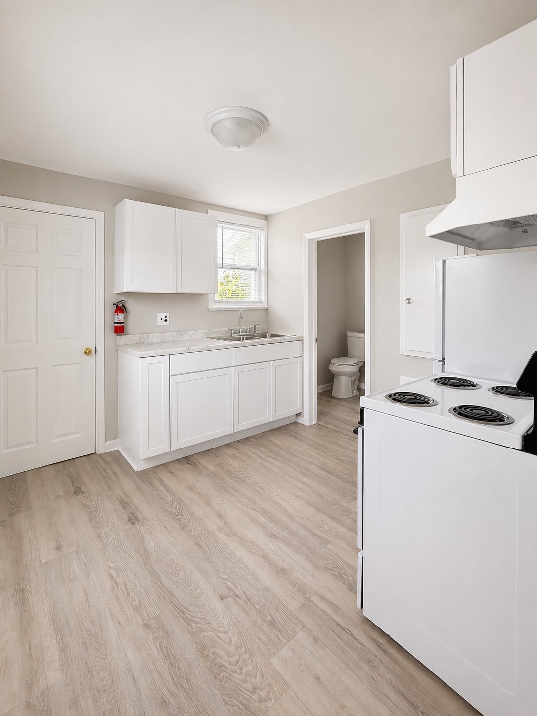 Oxford Apartment: 23 w Burdick Street