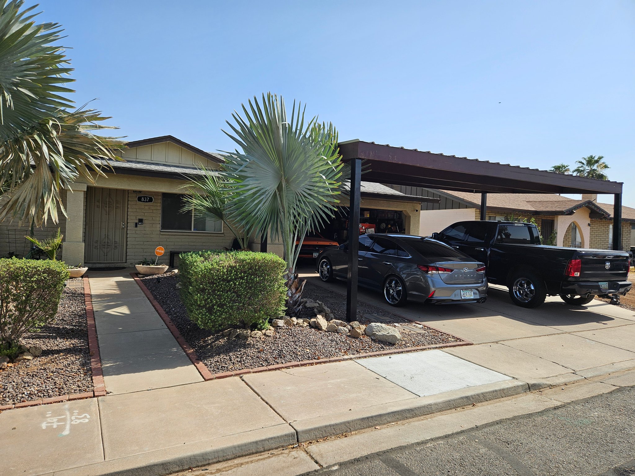 Mesa House: 837 E Gable Ave