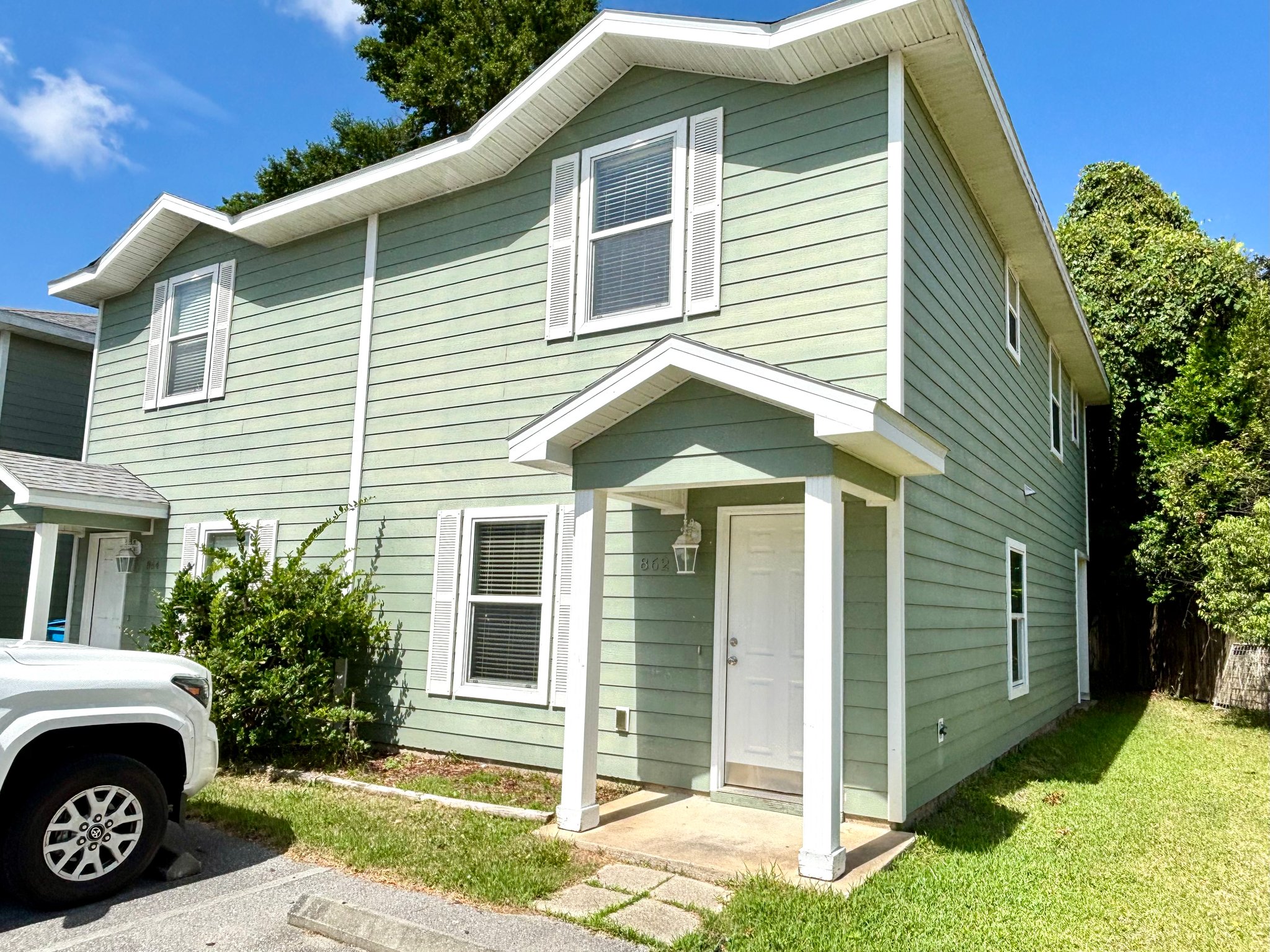 Panama City Townhome: 862 West St