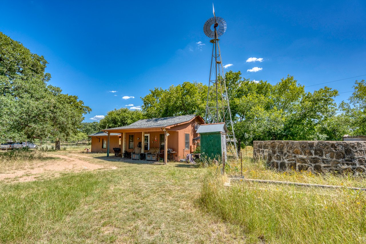 JOHNSON CITY House: 1451 BLACK JACK RD