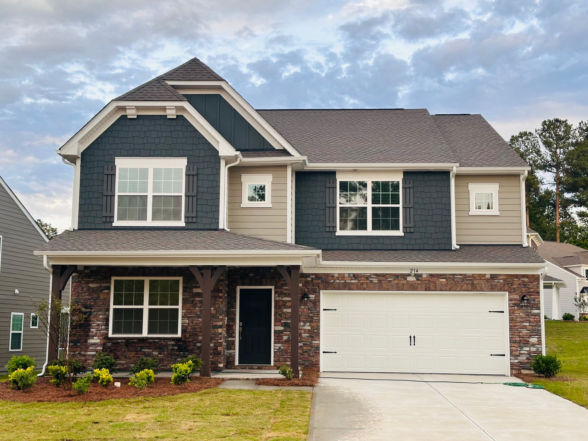 Troutman House: 214 Hamptons Cove Rd