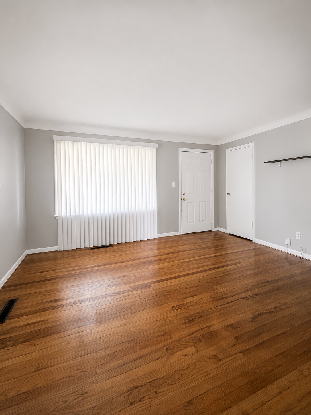 Warren House: 8286 Ford Avenue