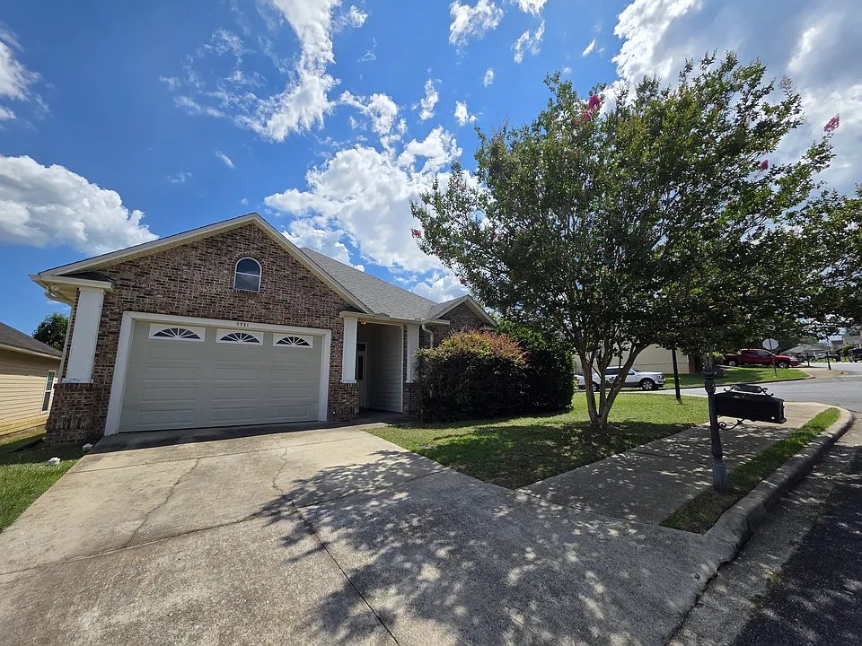 Tallahassee House: 5531 Hampton Woods Way