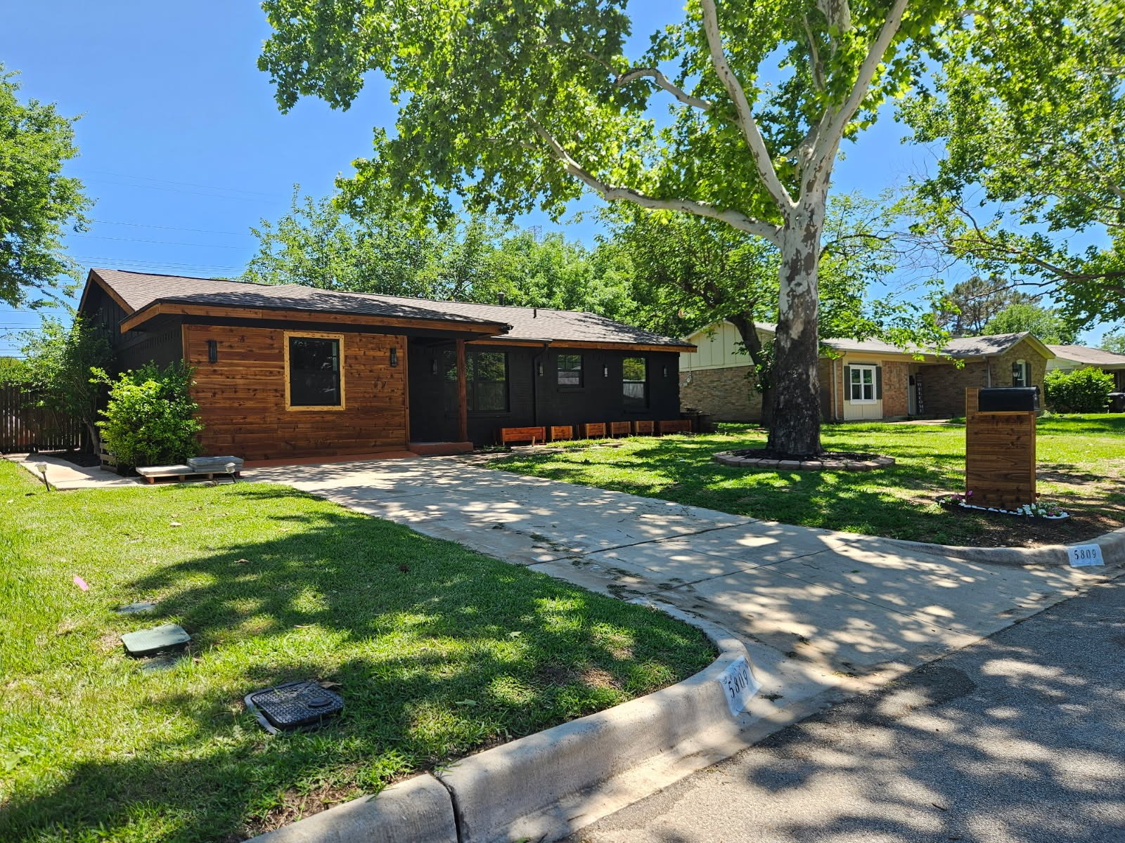 Fort Worth House: 5809 Westhaven Dr