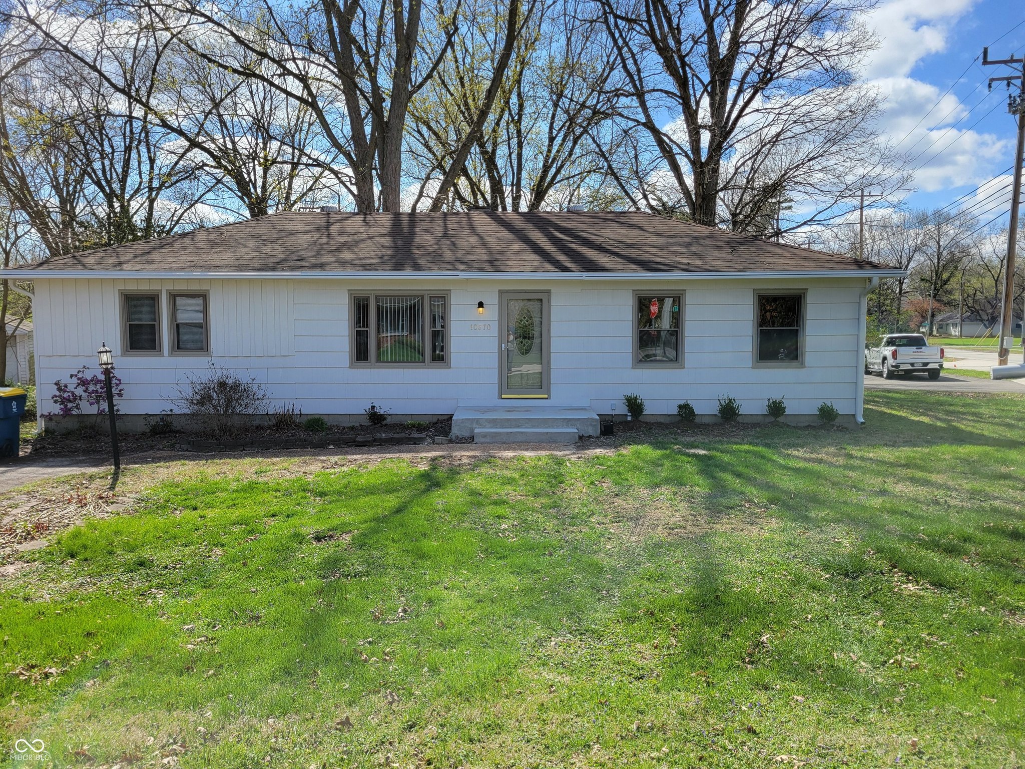Carmel House: 10570 Barmore Ave