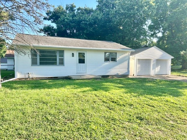 Clinton House: 489 E. 6th Street