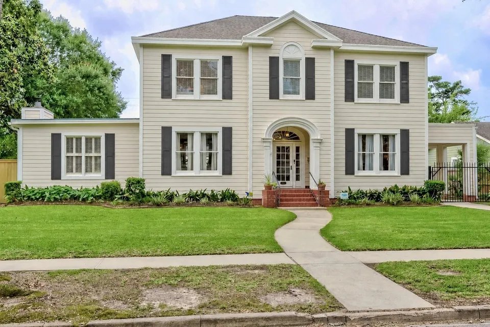 Beaumont Single Room: 2425 Ashley ave