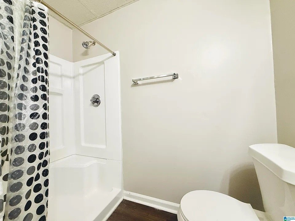 Katy House: 6915 eagle ridge drive