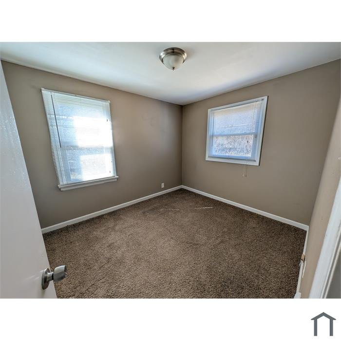 Saint Louis House: 750 Kelvin Dr