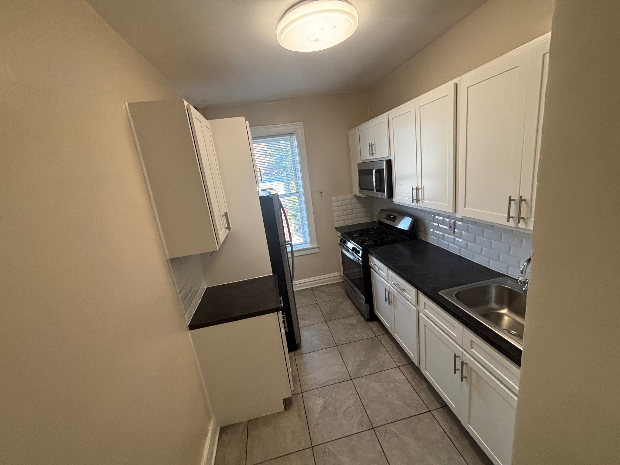 Jersey City Apartment: 115 Fairview Ave