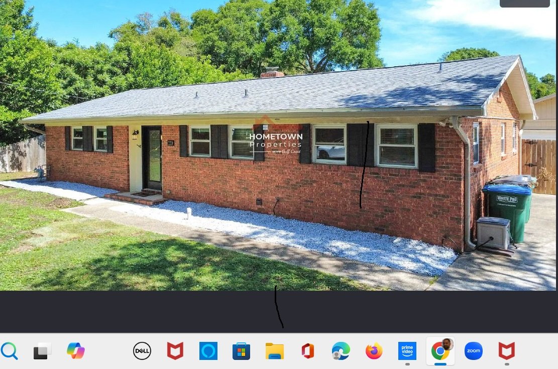 GULF BREEZE House: 220 Cordoba Street