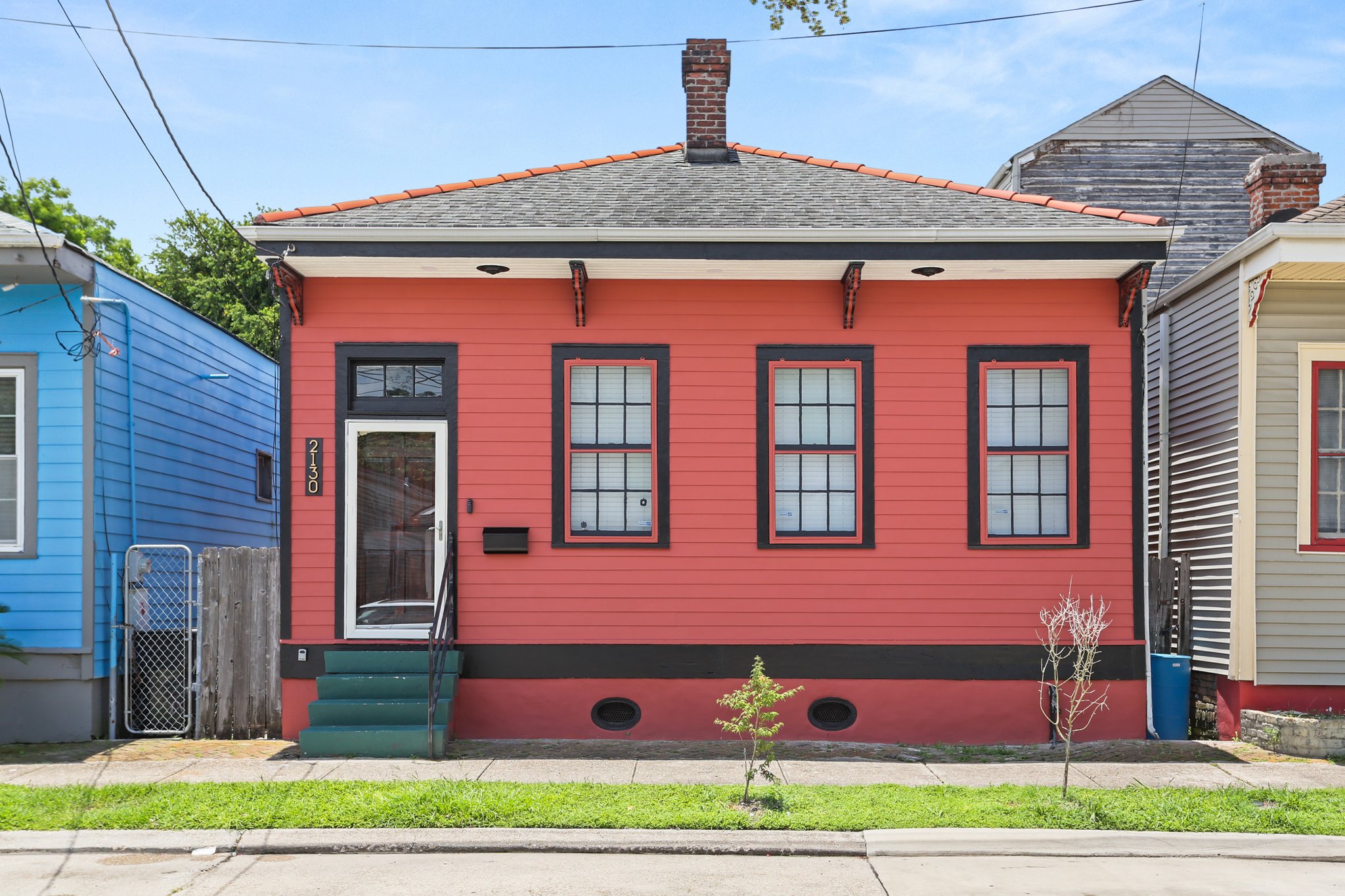 New Orleans House: 2130 First STREET
